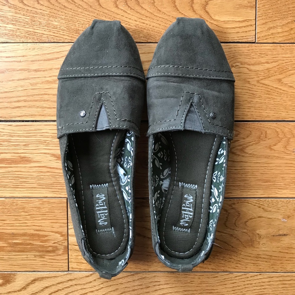 Dark green flats